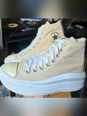Sz 6.5 Women's CONVERSE CTAS HI MOVE PLATFORM